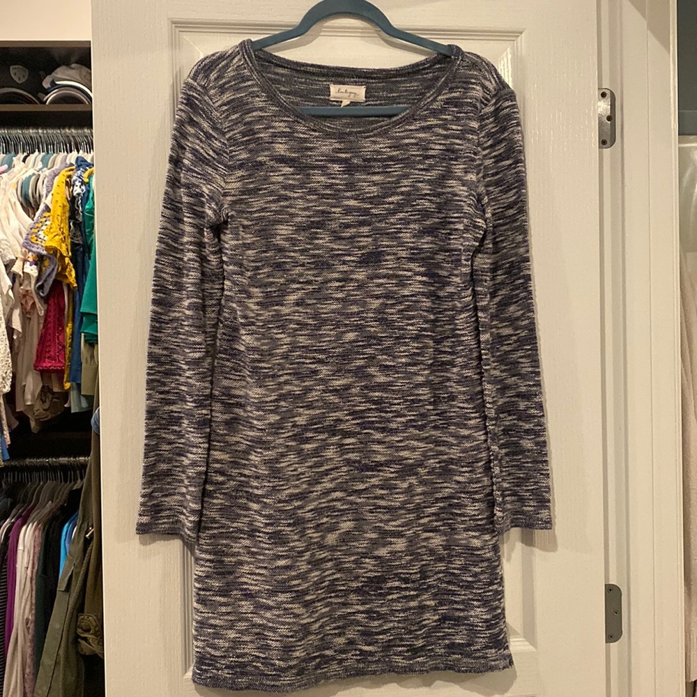 Lou and Grey navy and white long sleeved sweater dress. Very flattering. Size S